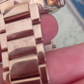 Michael Kors Saatin Kordonu Soldu