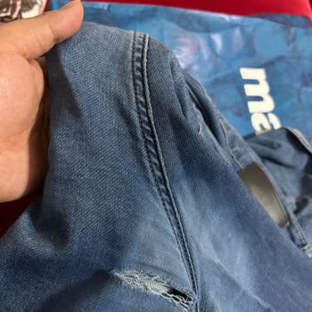 Mavi Jeans Dalga Geçiyor.