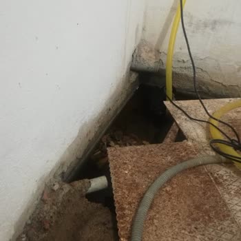 Deniz Yönetim Bodrum Katındaki Suya Çözüm Bulunamaması