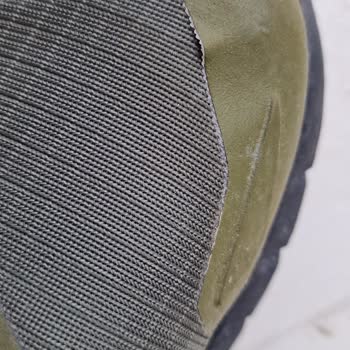 Salomon Ayakkabı Üretim Hatasını Kabul Etmiyorlar