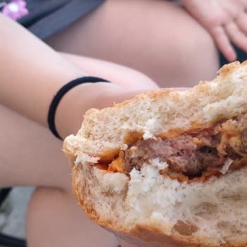 Köfteci Yusuf'un Vurdumduymaz Oluşu Ve Ciddiyetsizliği