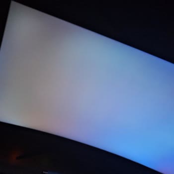 Casper Nirvana Monitör De Çok Açık Şekilde Işık Sızması