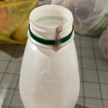 Pınar Ayran İçinden Çıkan Tortu