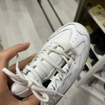 Skechers Ayakkabı Yırtılması Sorunu