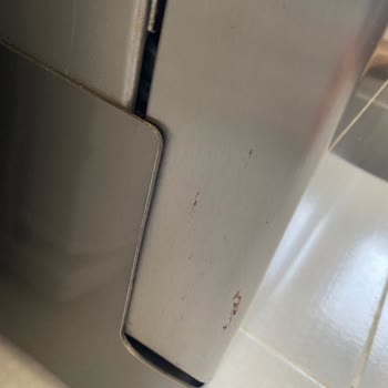 Hoover Bulaşık Makinesi Paslandı Ve Ön Kapak Su Akıtıyor