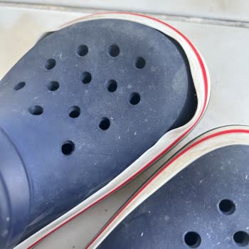 Konum Shop Epttavm'den Alınan Sahte Crocs Terlikler Hayal Kırıklığı