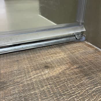 Pakduş Yeni Taktıkları Üç Adet Duş Su Kaçırıyor