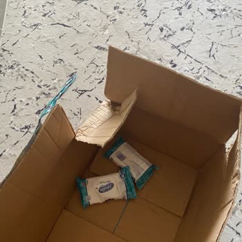 A101 Satın Alınan 6 Tabaktan 5'i Kırık Geldi