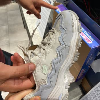 Skechers Marka Ayakkabının 2 Ay İçinde Açılması