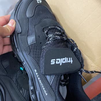 Shoesjerry (Instagram) Alakasız Ayakkabı Yolluyorlar