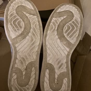 Adidas Online Sent Old Dirty And Used Shoes