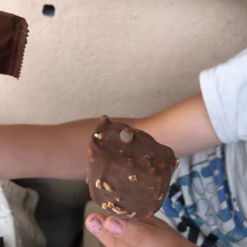 BİM Adora Bademli Dondurma