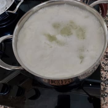 Ege Baran Et'ten Aldığım Sütün Rengi Yeşile Döndü!