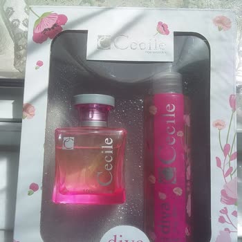 Cecile Diva Parfümün İçinde Çay Çöpüne Benzer Şeyler Var 😳