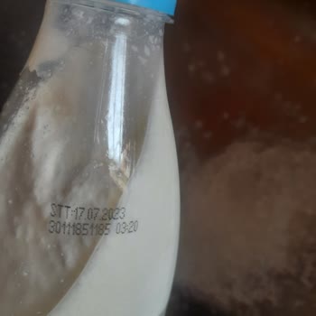 Dost Süt Süt Diye Aldım Ayran Gibi Bir Şey Çıktı