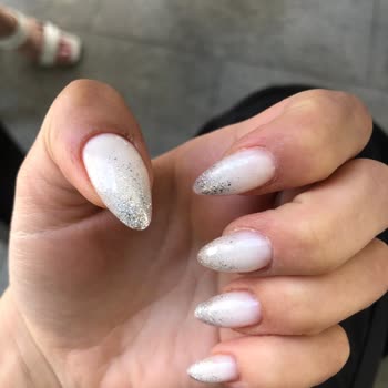 Gis Nail Bar Manikür Kötü Yapıldı