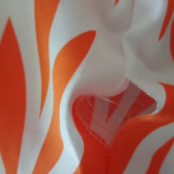 Hepsimoda.com.tr Elbise Defolu Ve İç Gösteriyor