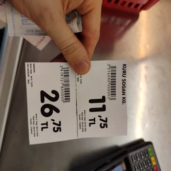 Şok Market Reyonda Etiket Farklı Kasada Farklı