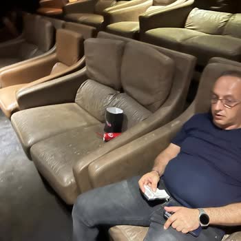 Cinema Pink Beylikdüzü Migros Sineması Çok Pis.