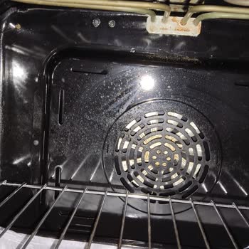 Vestel Fırınlı Ocak Kabartma Ve Paslanma