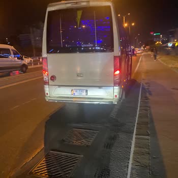 İBB - İstanbul Büyükşehir Belediyesi Minibüs Şoförünün Rotayı İsteği Üzeri Değişmesi