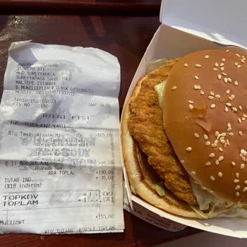 McDonald's Yanlış Ürün Verdi Ve Bu Durumdan Dolayı Fazla Para Aldı