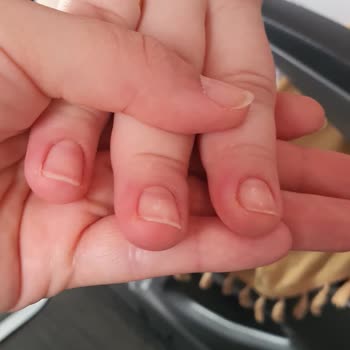 By Makass Bayan Kuaförü Hatalı Ve Hijyensiz Manikür Pedikür