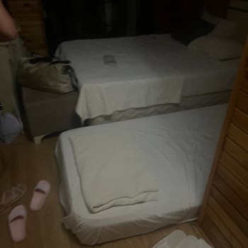 Ay Işığı Otel İnternette Gördüğümüz Oda Ve Gerçekteki Oda Farklı!