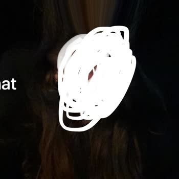 Snapchatte Fotograf Çektiğimde Galeride Lens İsmi Gözüküyor.