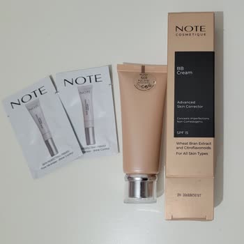 Note Cosmetics Note BB Krem Cilt Yüzeyinde Tabaka Olarak Kalıyor Emilmiyor