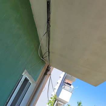 Türk Telekom - Evin Balkonundan Geçen Kablolar!