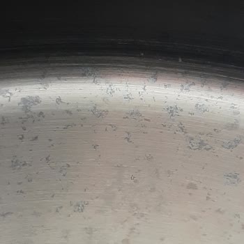 Fissler Düdüklü Tencerenin İçinde Tabanında Çıkmayan İzler Çizik Gibi