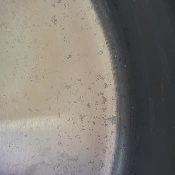 Fissler Düdüklü Tencerenin İçinde Tabanında Çıkmayan İzler Çizik Gibi