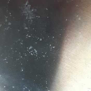 Fissler Düdüklü Tencerenin İçinde Tabanında Çıkmayan İzler Çizik Gibi