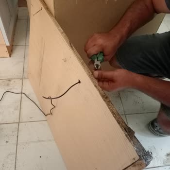 Waterbox Su Arıtma Cihazı Servis Tahliye Borusunu Dolabın İçine Bırakmış