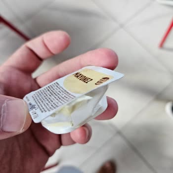 Burger King Forum Trabzon Şubesi Ambalajı Bozuk Gıda
