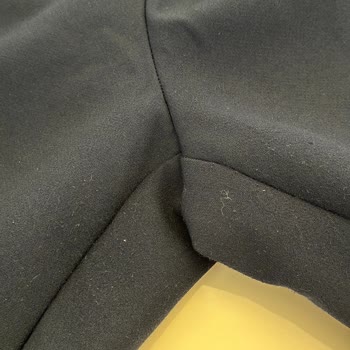 Koton Marka Pantolonumun Ağ Kısmı Tüylendi