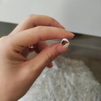 Marlboro Sigaranın İçinde Çıkan Madde