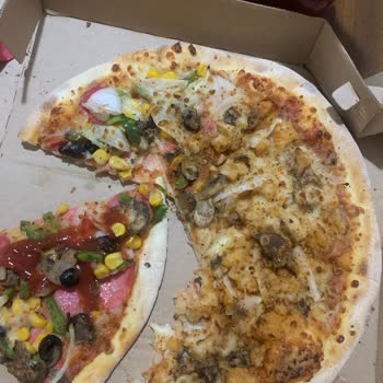 Domino's Pizza Ballı Hardallı Tavuklu Pizzada Ballı Hardal Sosu Yoktu.