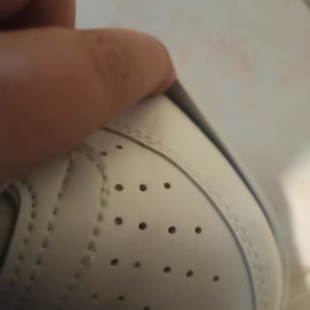BTM Moda Bin 2 Hafta Da Paramparça Olan Ayakkabıları