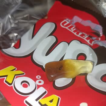 Ülker Jelibondan Siyah Bir Sıvı Göründü