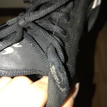 Nike Ayakkabım Patladı Kendi Malları Kötü Olması Sonucunda Kabul Etmiyorlar