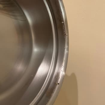 Emsan Mutfak Demre Sahan Setinde Paslanmalar Ve Delikler Oldu