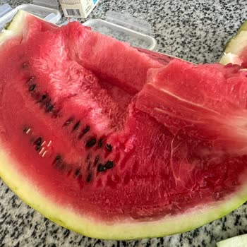 Şok Marketler Bozuk Karpuz İadesi Talebi