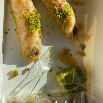 Denizli Merkezefendi Faruk Güllüoğlu Baklava