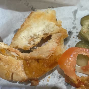 Yaprak Dönercisi Bayat Ekmek İle Yapılan Hizmet!