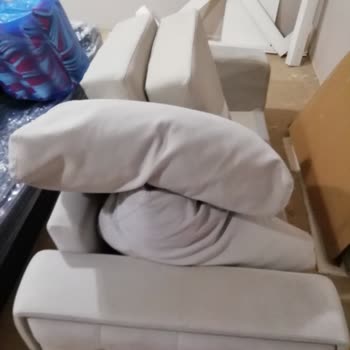 Ege Koç Evden Eve Nakliyat Eşyalarımızı Sarmadan Villanın Otoparkına Attılar