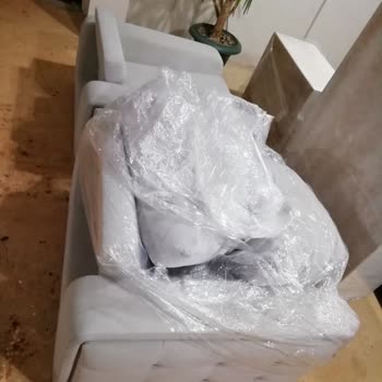 Ege Koç Evden Eve Nakliyat Eşyalarımızı Sarmadan Villanın Otoparkına Attılar