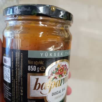 Migros Karıncalarla Dolu Ürün Satıyor