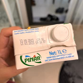 Pınar Tarihi Gelmemiş Bozuk Süt